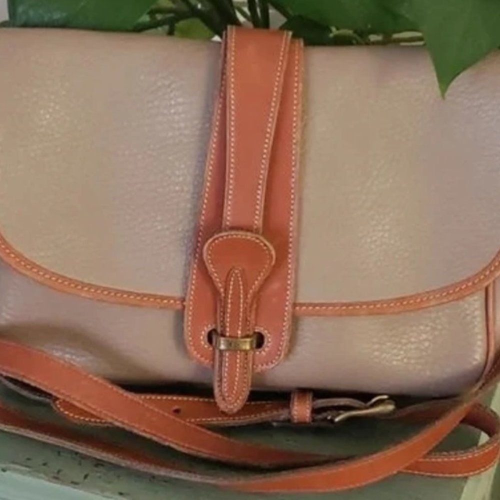 Vintage Dooney & Bourke Leather Purse